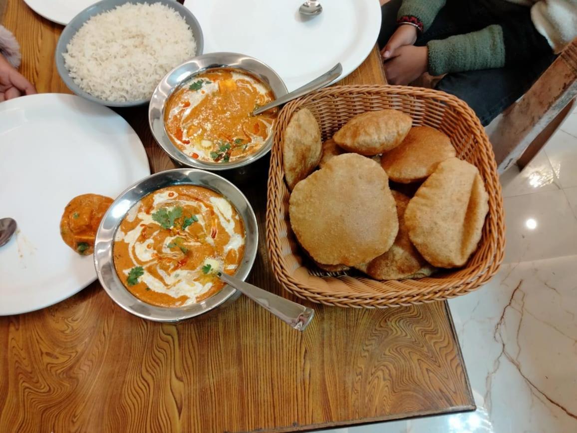 Hotel Sudarshan Ayodhya Eksteriør bilde