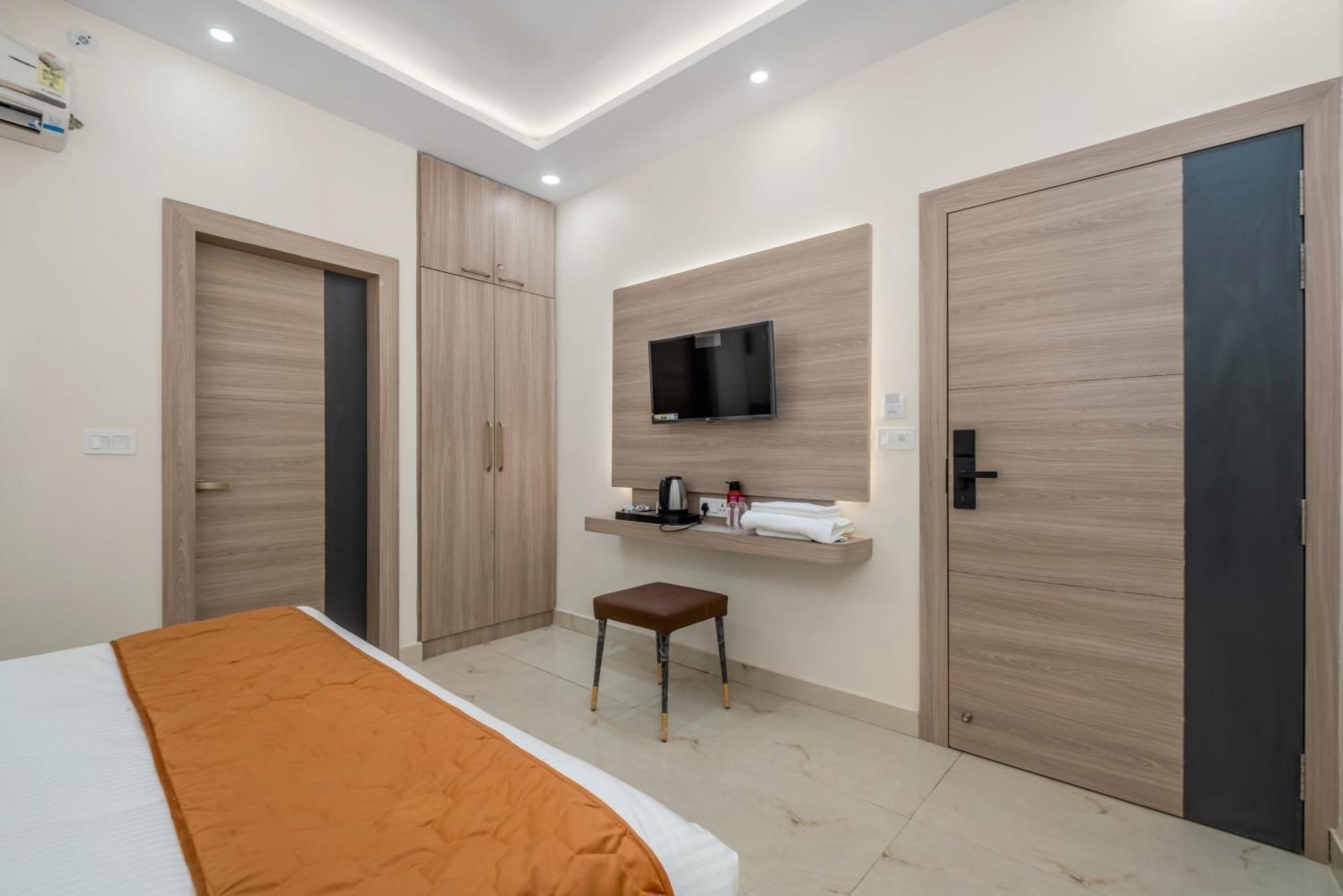 Hotel Sudarshan Ayodhya Eksteriør bilde