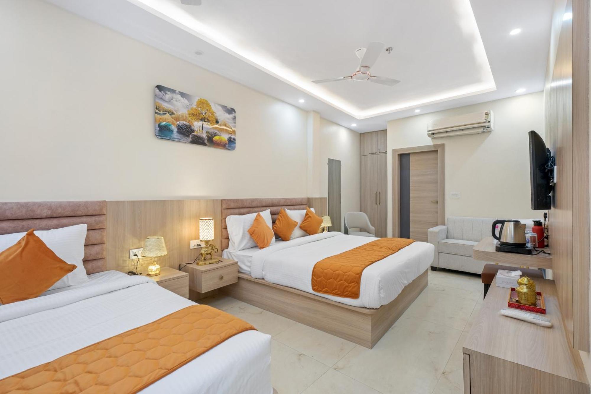 Hotel Sudarshan Ayodhya Eksteriør bilde